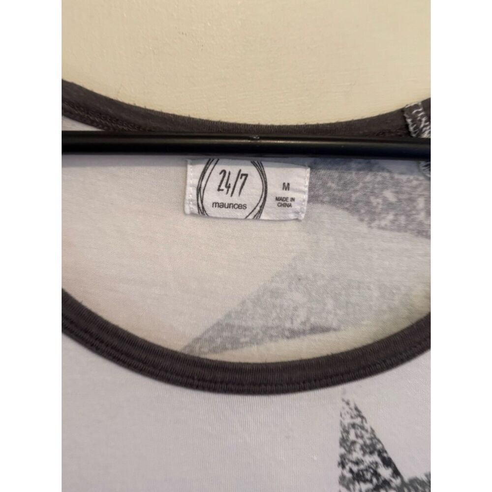 Maurices White Star Raglan Tee with Gray Sleeves - Picture 4 of 6